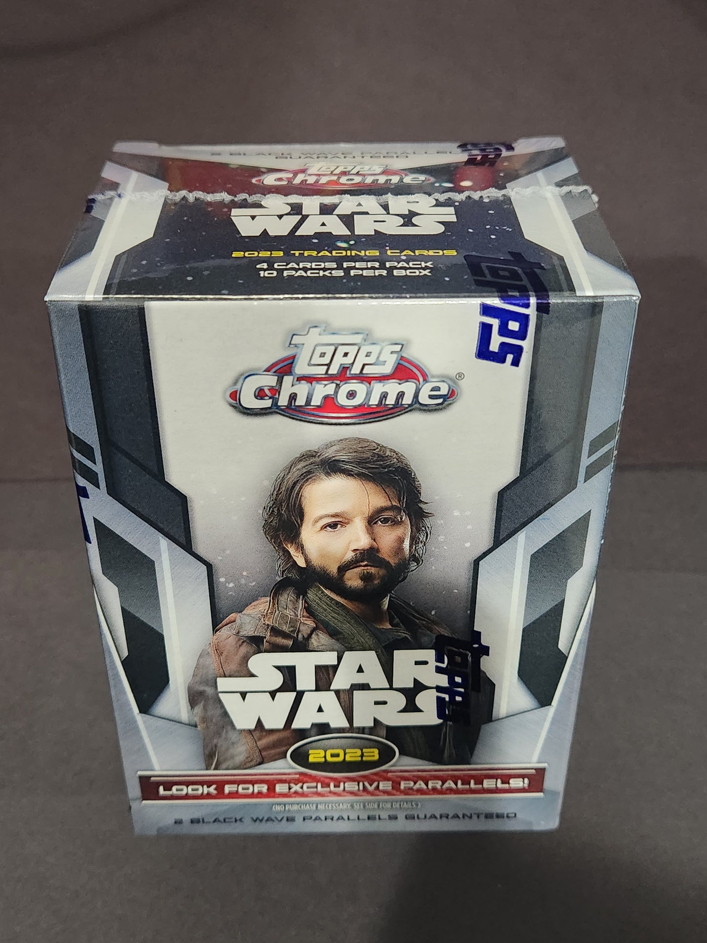 2023 Topps Chrome Star Wars Blaster