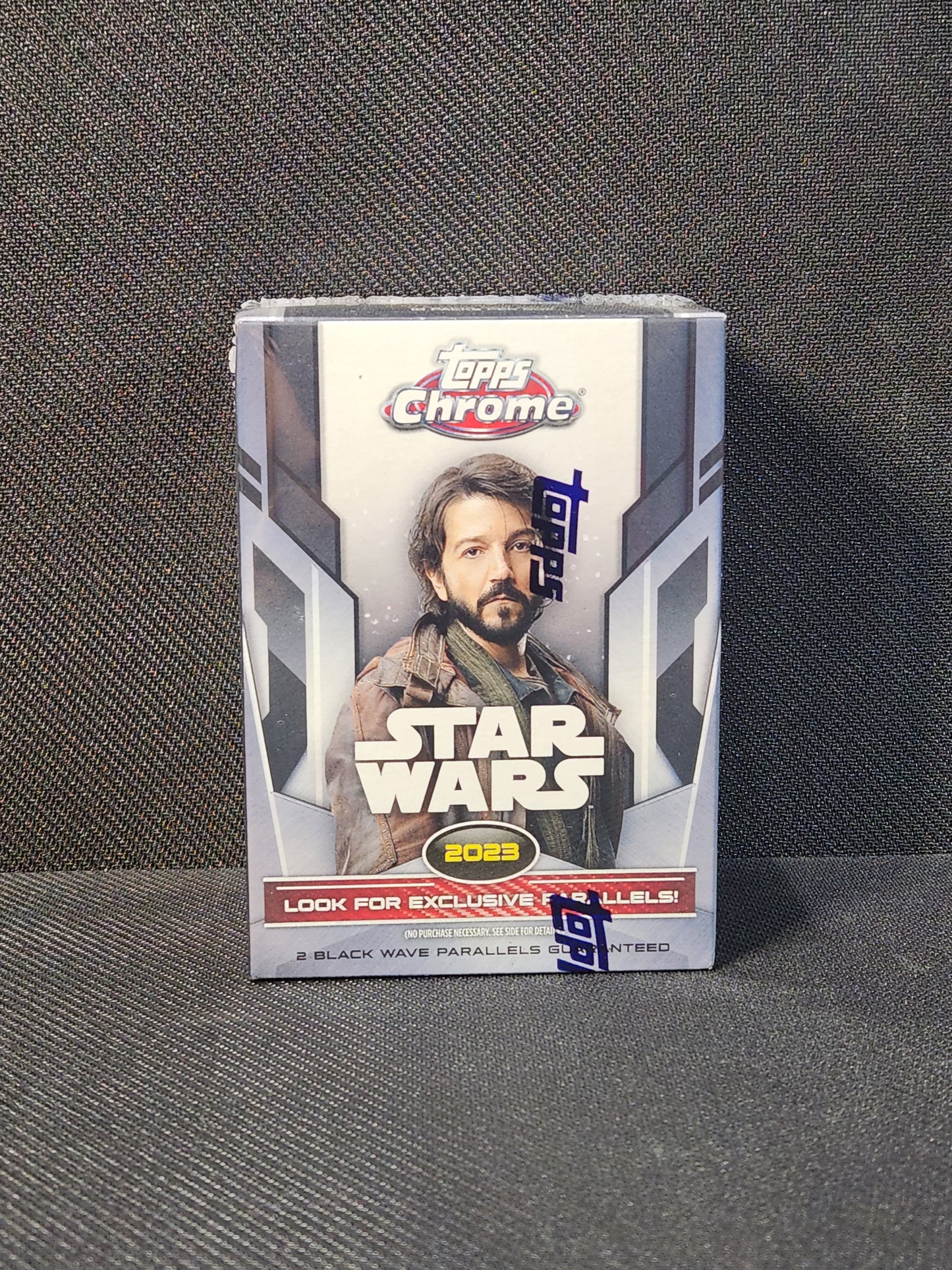 2023 Topps Chrome Star Wars Blaster