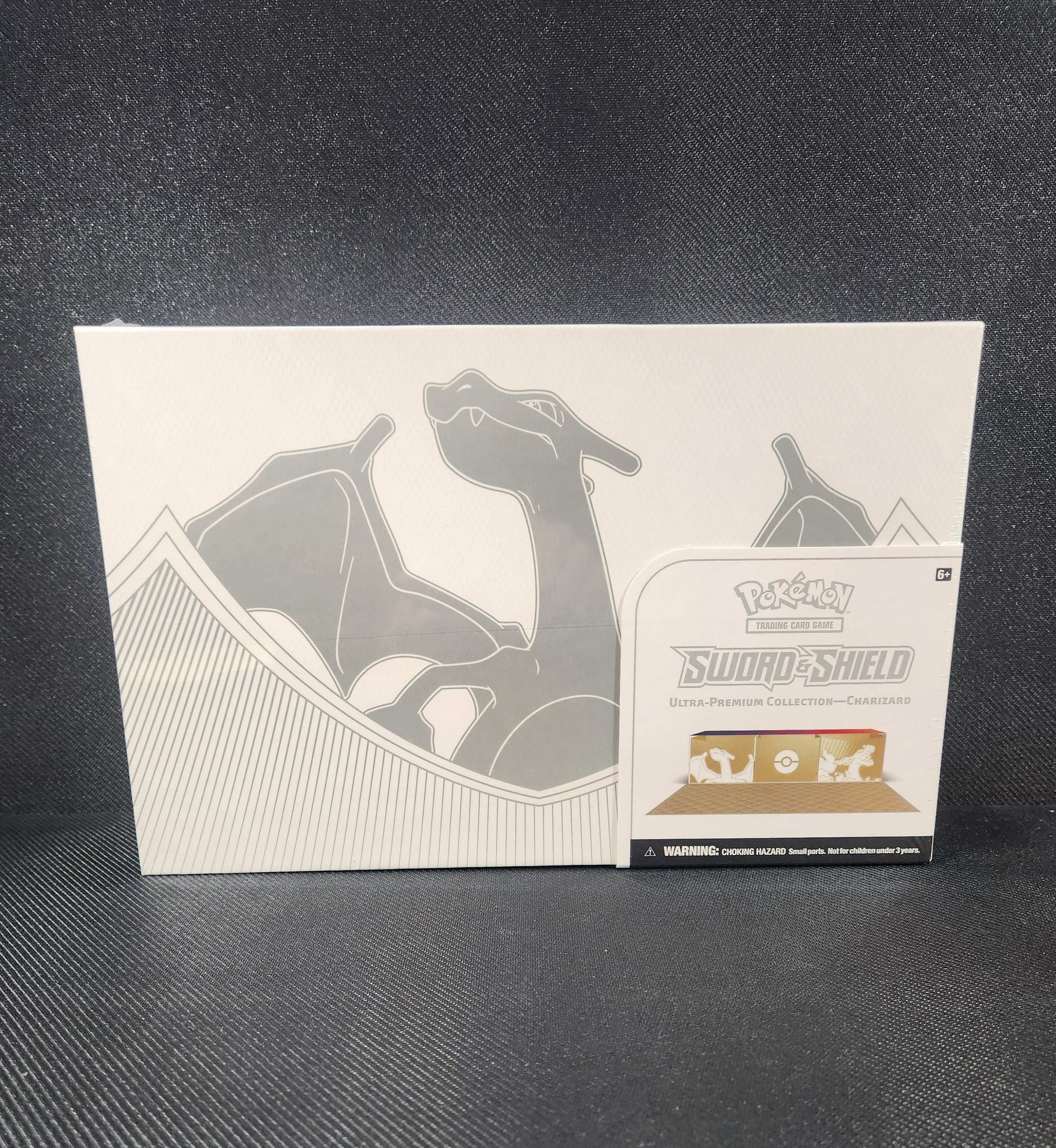 2022 Pokemon Sword & Shield Charizard Ultra-Premium Collection